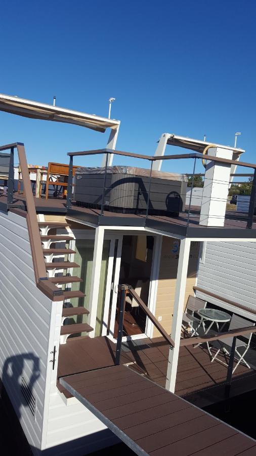 Hotel House Boat - Floating House Sofia Pula Exterior foto