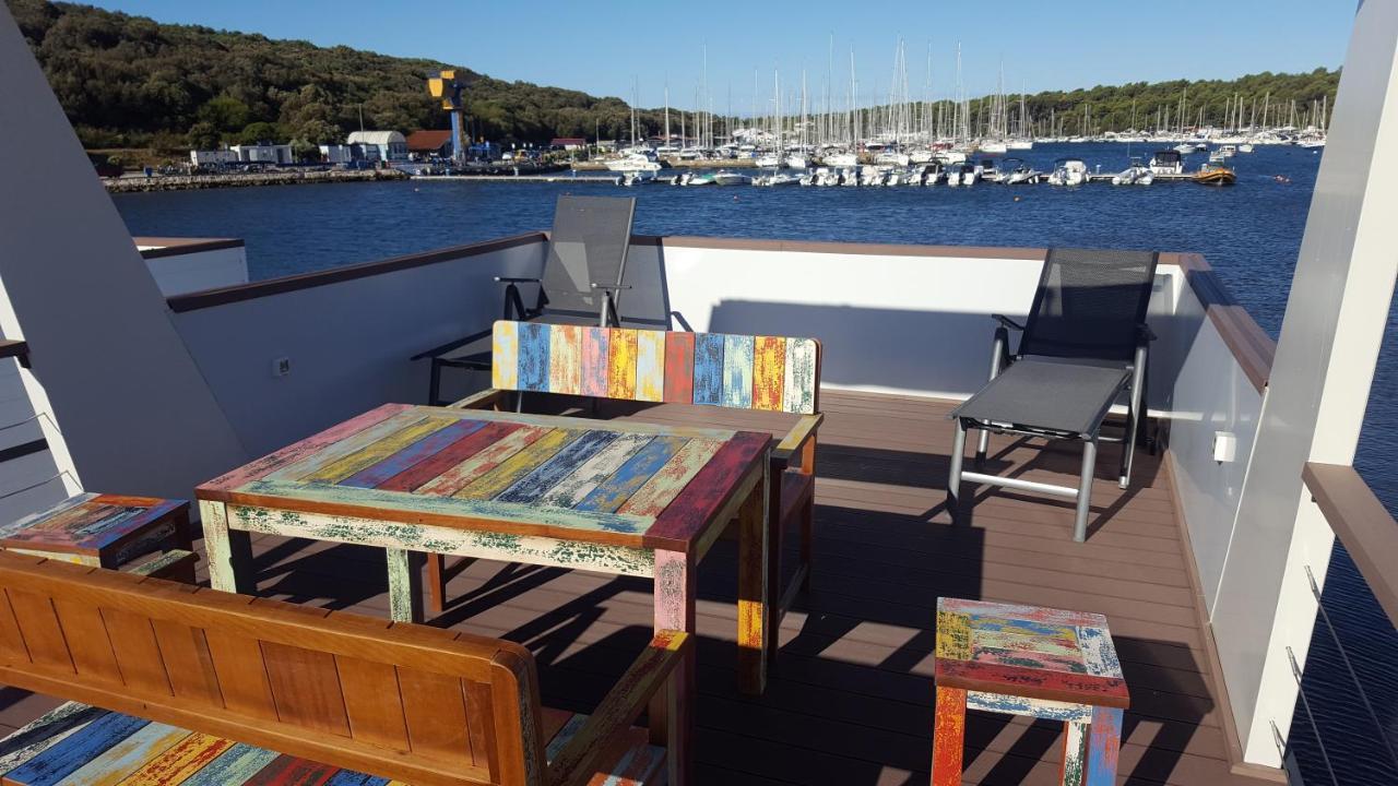 Hotel House Boat - Floating House Sofia Pula Exterior foto