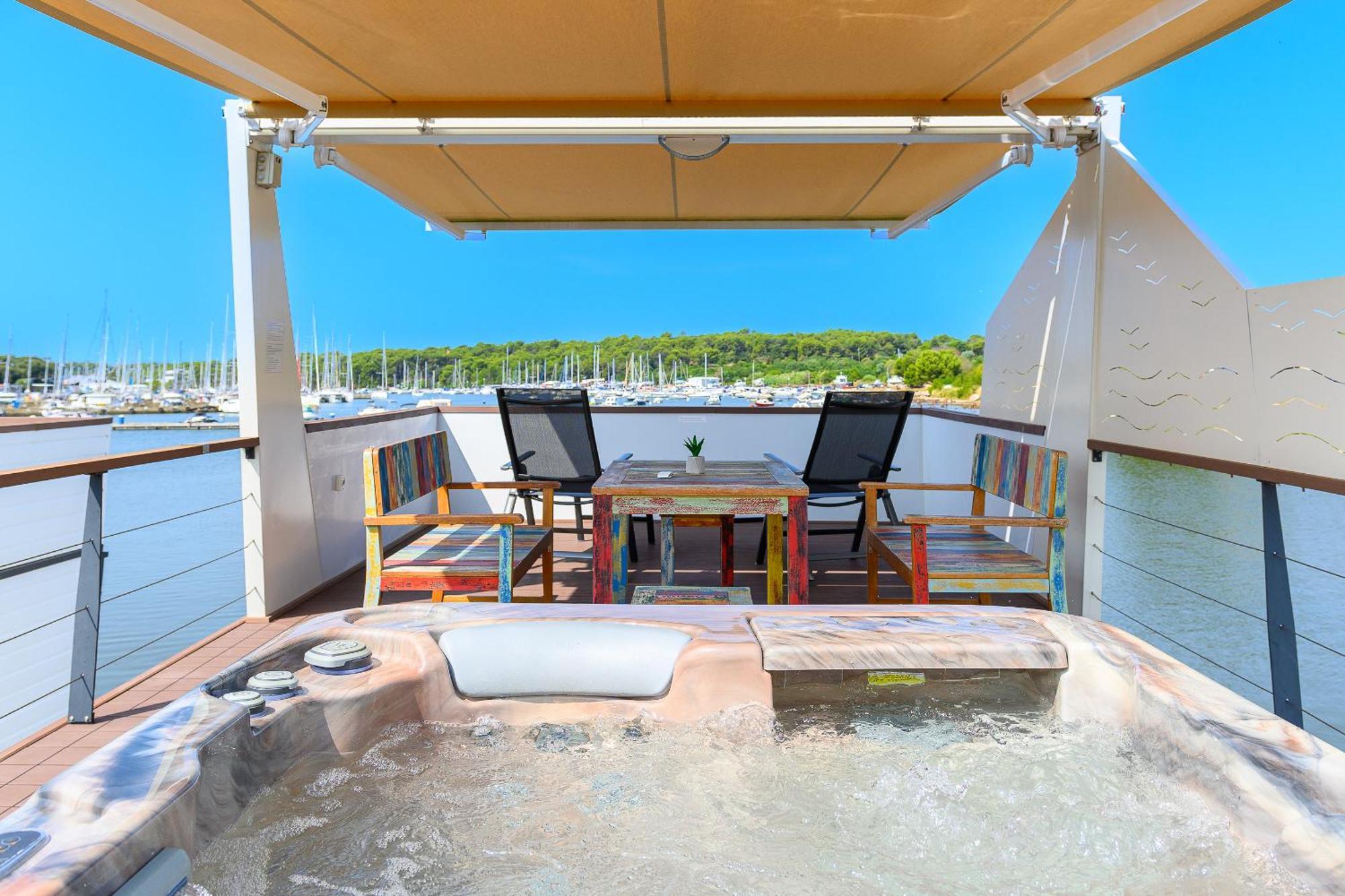 Hotel House Boat - Floating House Sofia Pula Exterior foto
